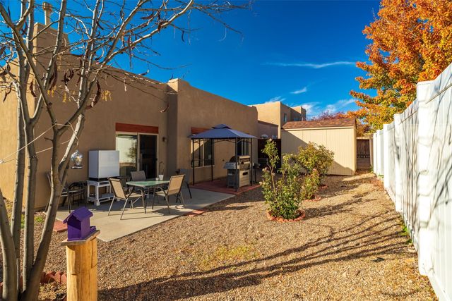 4609 Contenta Ridge, Santa Fe, NM 87507