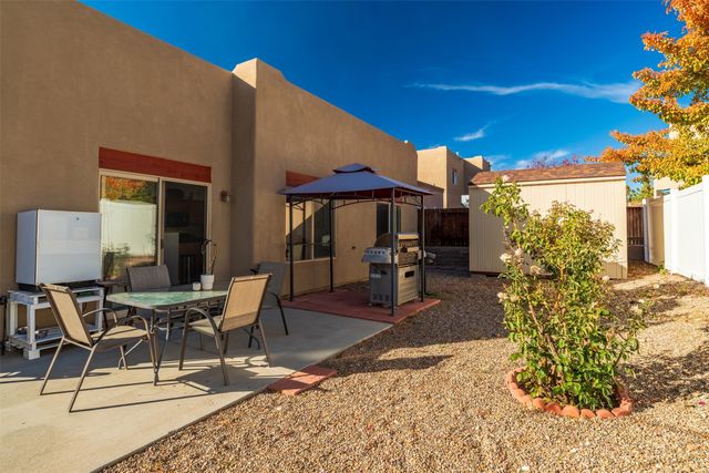 4609 Contenta Ridge, Santa Fe, NM 87507