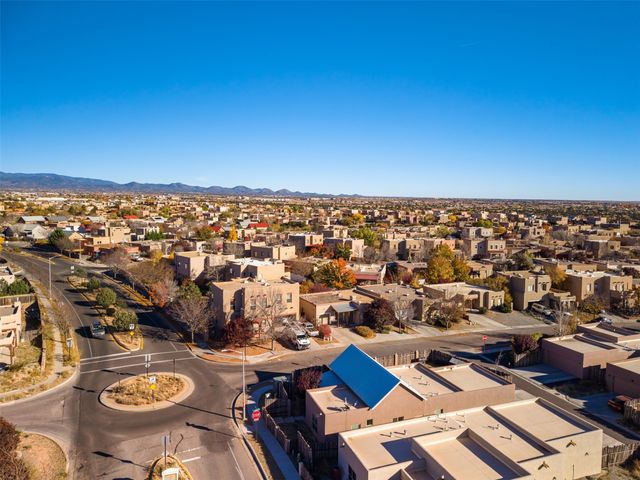 4609 Contenta Ridge, Santa Fe, NM 87507