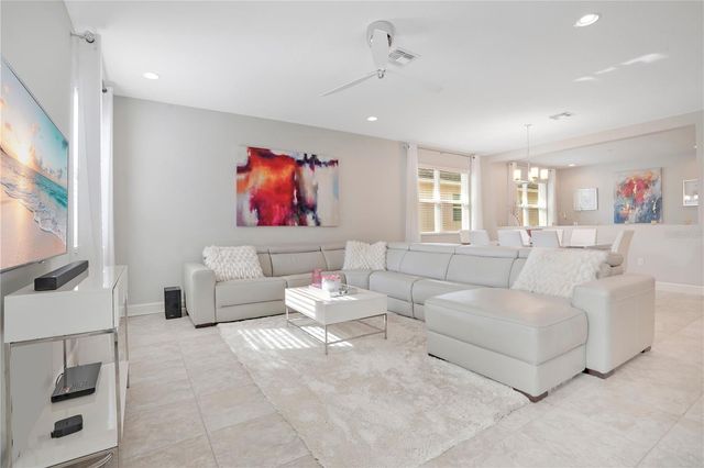 11537 CHATEAUBRIAND AVENUE, Orlando, FL 32836