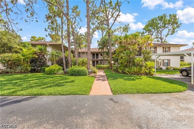 1733 Courtyard WAY B205, Naples, FL 34112