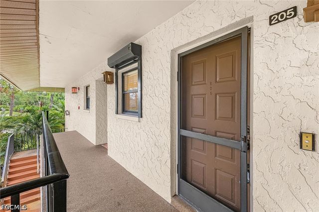 1733 Courtyard WAY B205, Naples, FL 34112