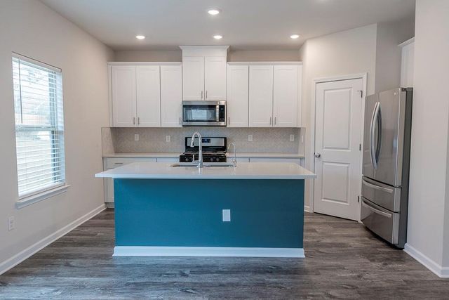 4969 Dufour Drive, Lilburn, GA 30047