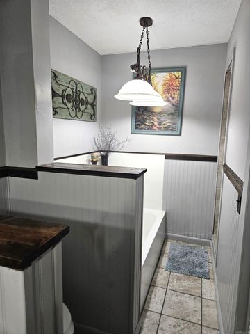 212 Young Road, Nashville, AR 71852