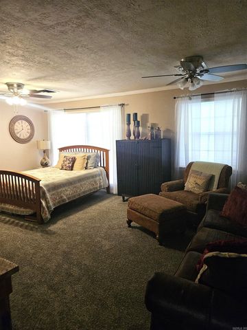 212 Young Road, Nashville, AR 71852