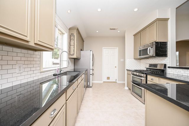 12138 Havenmist Drive, Tomball, TX 77375