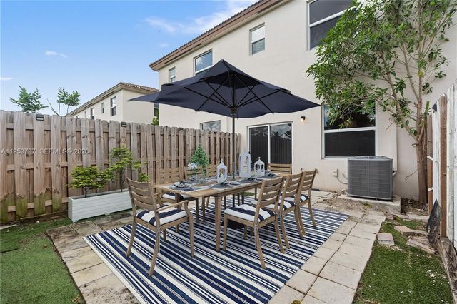 12147 NW 23rd Ct, Miami, FL 33167