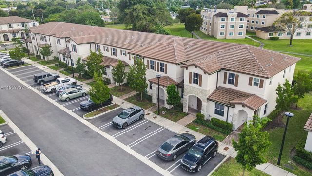 12147 NW 23rd Ct, Miami, FL 33167