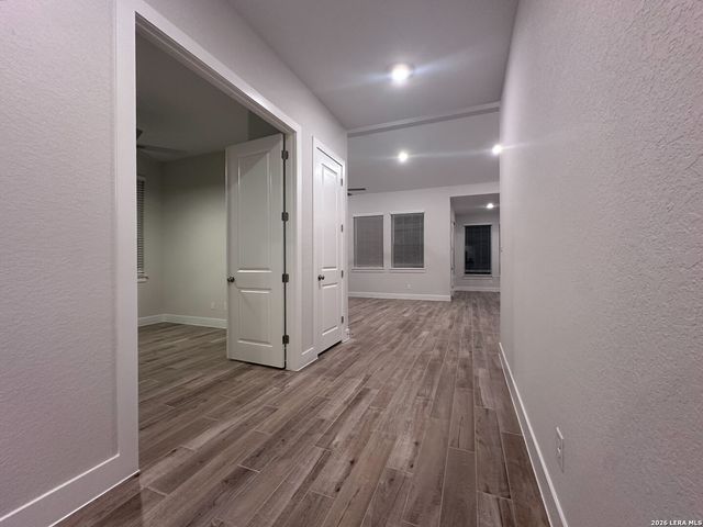 1346 Wilson Creek, New Braunfels, TX 78132