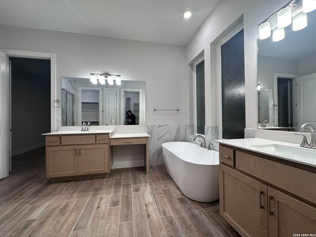 1346 Wilson Creek, New Braunfels, TX 78132