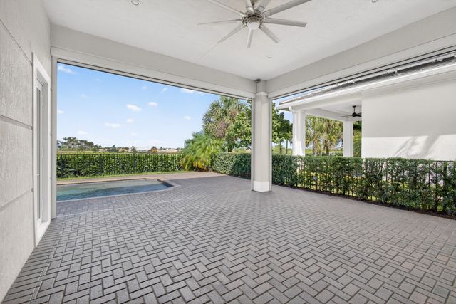 9941 Regency Way, Palm Beach Gardens, FL 33412