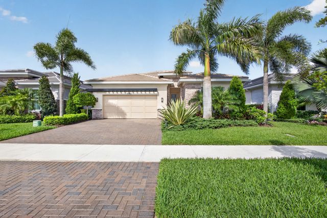 9941 Regency Way, Palm Beach Gardens, FL 33412