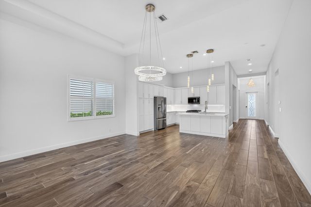 9941 Regency Way, Palm Beach Gardens, FL 33412