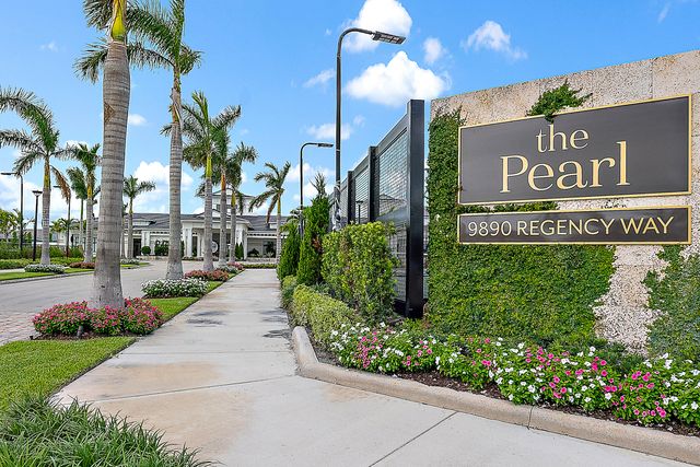 9941 Regency Way, Palm Beach Gardens, FL 33412