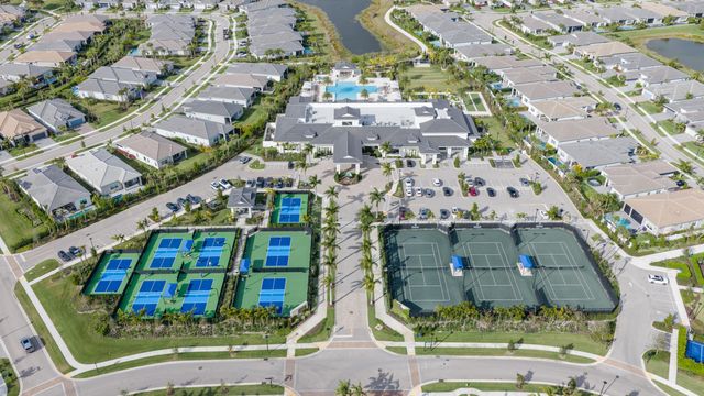 9941 Regency Way, Palm Beach Gardens, FL 33412