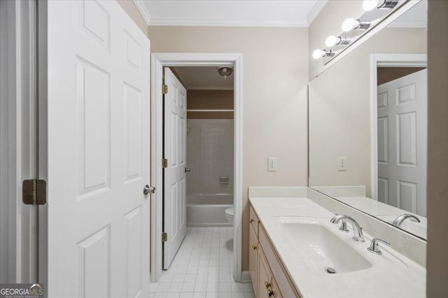 216 Hunters Hill Court, Macon, GA 31210