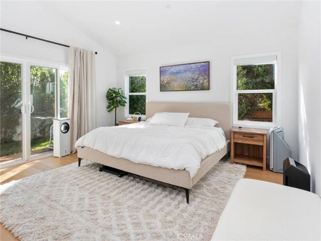 6566 W 85th Street, Los Angeles, CA 90045