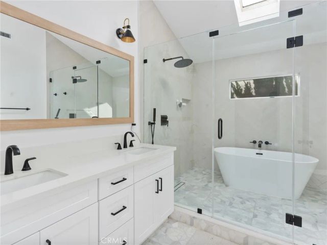 6566 W 85th Street, Los Angeles, CA 90045