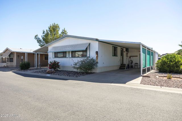 450 W SUNWEST Drive 18, Casa Grande, AZ 85122