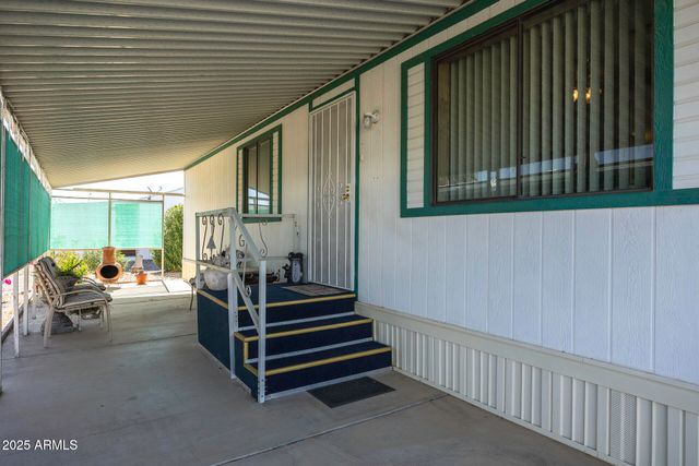 450 W SUNWEST Drive 18, Casa Grande, AZ 85122