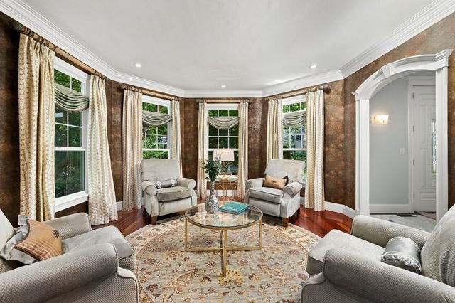 21 Douglas Road, Lexington, MA 02421
