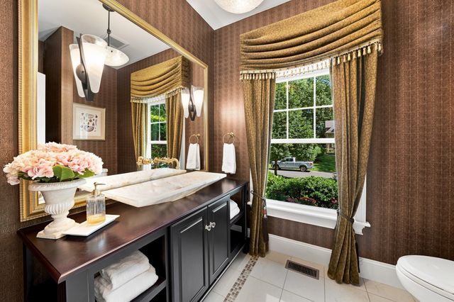 21 Douglas Road, Lexington, MA 02421