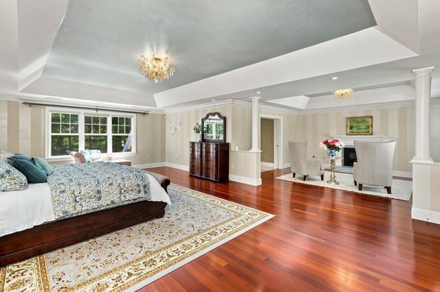 21 Douglas Road, Lexington, MA 02421