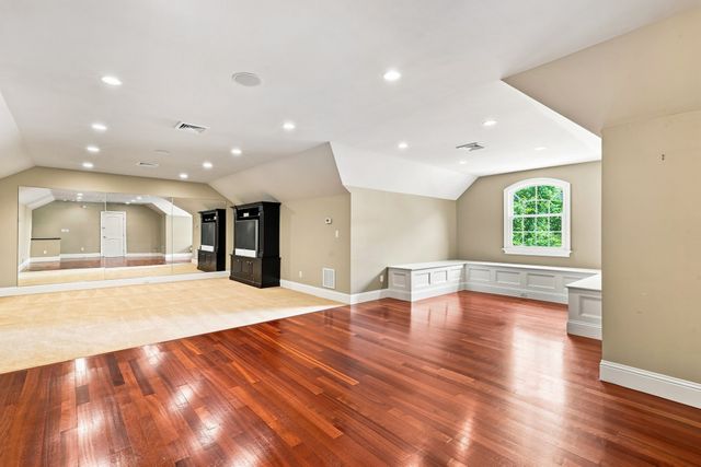 21 Douglas Road, Lexington, MA 02421