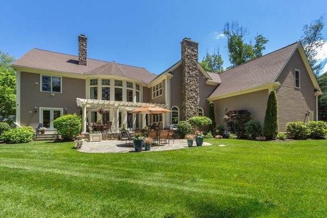 21 Douglas Road, Lexington, MA 02421