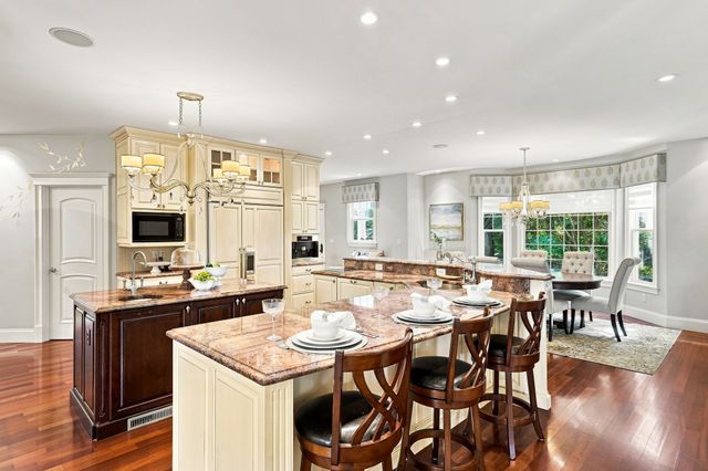 21 Douglas Road, Lexington, MA 02421