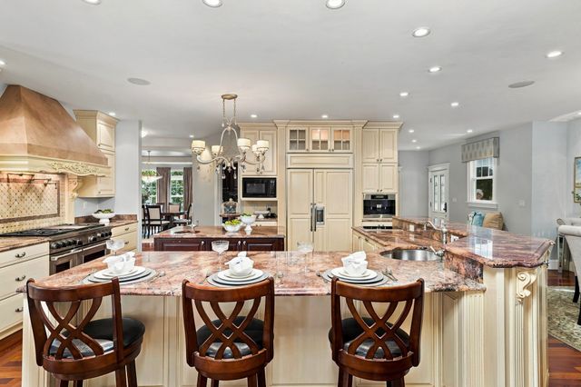 21 Douglas Road, Lexington, MA 02421