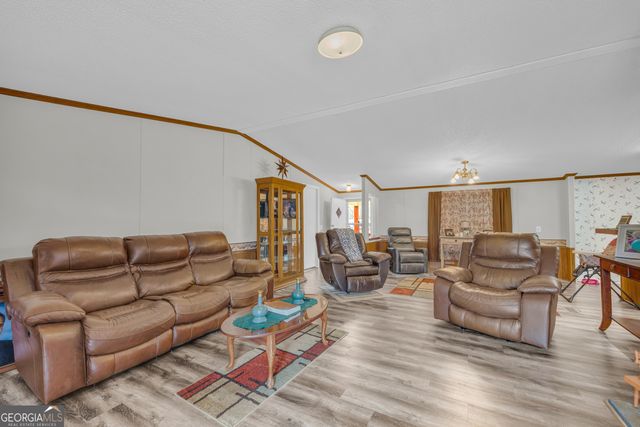 261 Green Meadows Drive, Hartwell, GA 30643