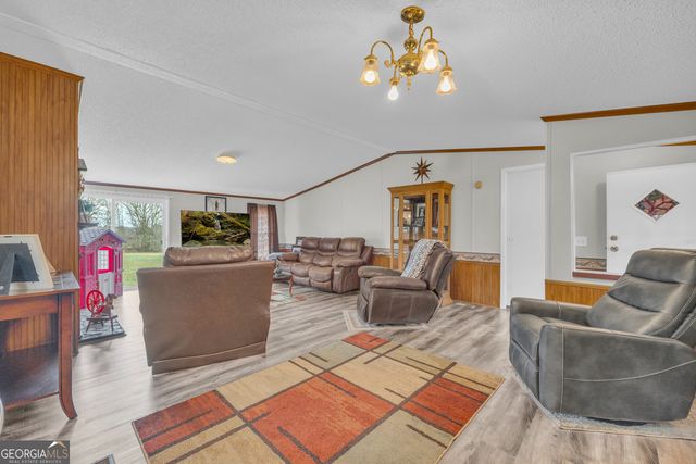 261 Green Meadows Drive, Hartwell, GA 30643