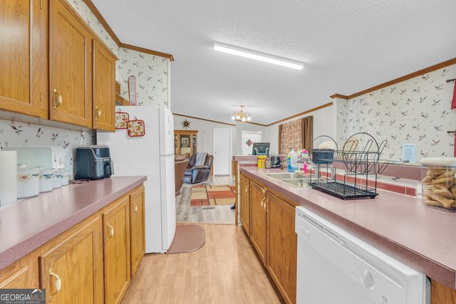 261 Green Meadows Drive, Hartwell, GA 30643