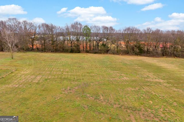 261 Green Meadows Drive, Hartwell, GA 30643