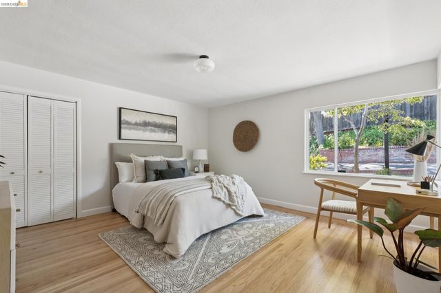 114 Indian Rd, Piedmont, CA 94610