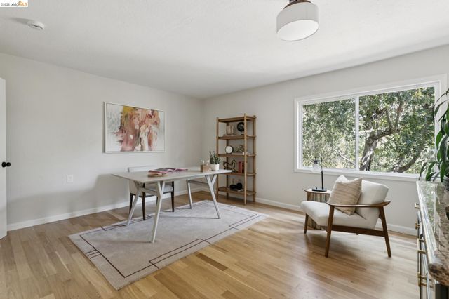 114 Indian Rd, Piedmont, CA 94610
