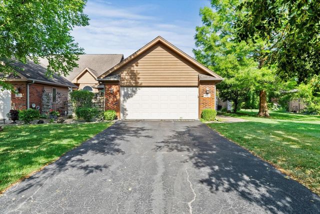 902 Cornwallis Lane, Munster, IN 46321