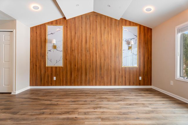 902 Cornwallis Lane, Munster, IN 46321