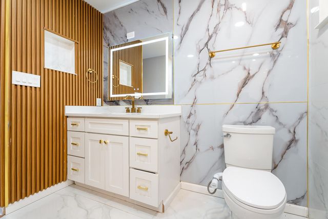 902 Cornwallis Lane, Munster, IN 46321