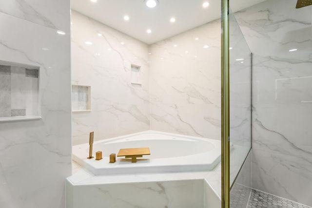 902 Cornwallis Lane, Munster, IN 46321