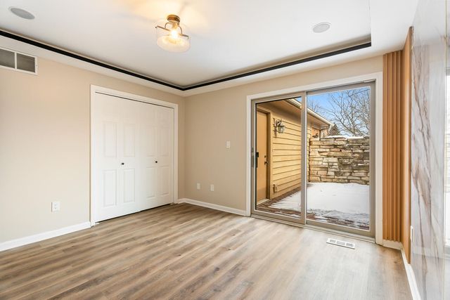 902 Cornwallis Lane, Munster, IN 46321