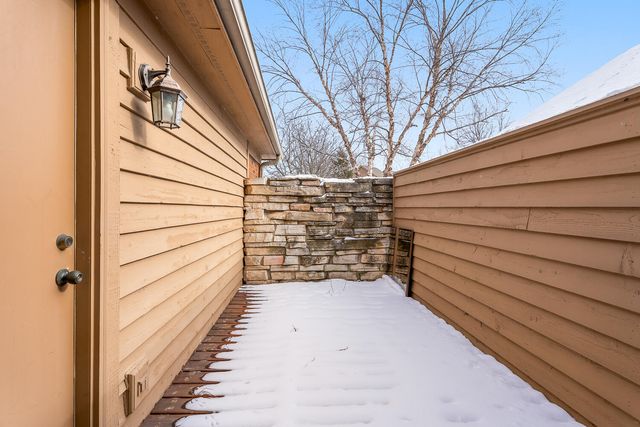 902 Cornwallis Lane, Munster, IN 46321