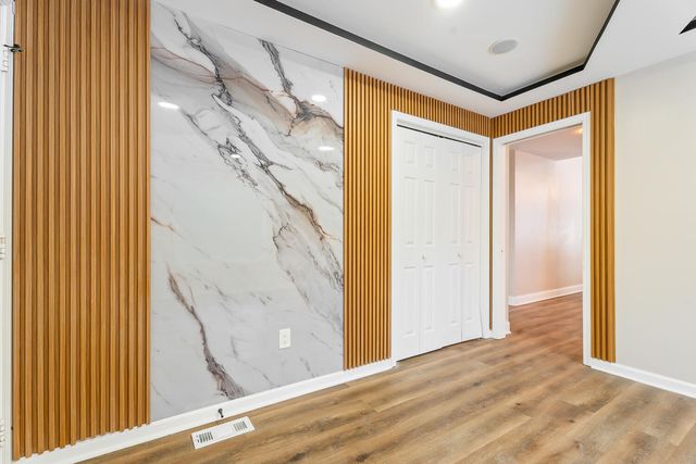 902 Cornwallis Lane, Munster, IN 46321