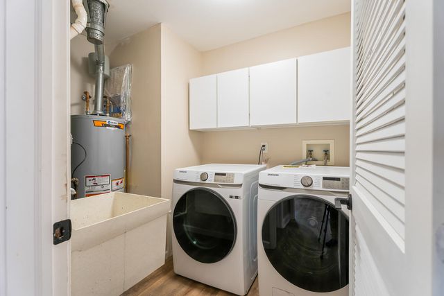 902 Cornwallis Lane, Munster, IN 46321