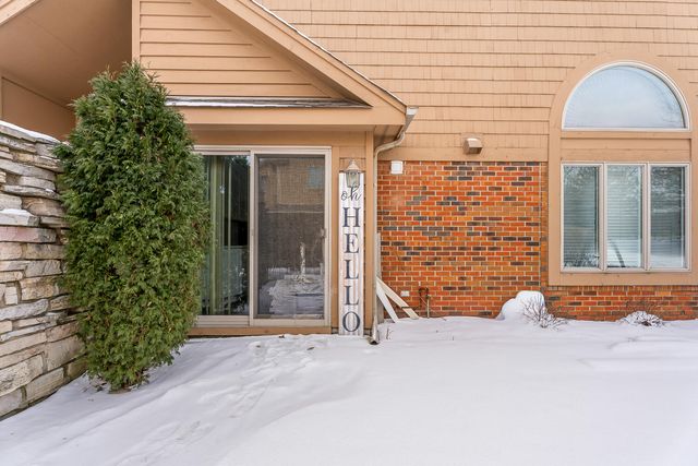 902 Cornwallis Lane, Munster, IN 46321