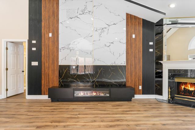 902 Cornwallis Lane, Munster, IN 46321