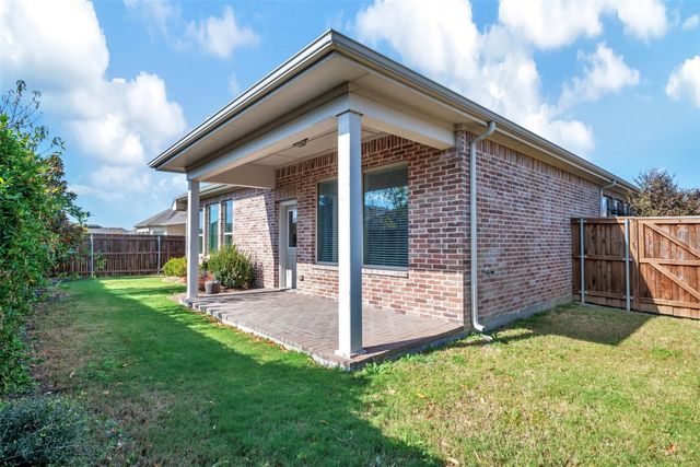 1605 Cedar Crest Drive, Forney, TX 75126