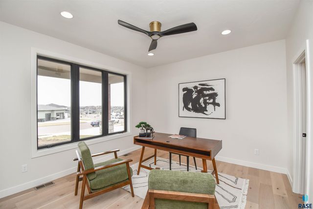 1504 W Bennett Dr Drive, Brandon, SD 57005