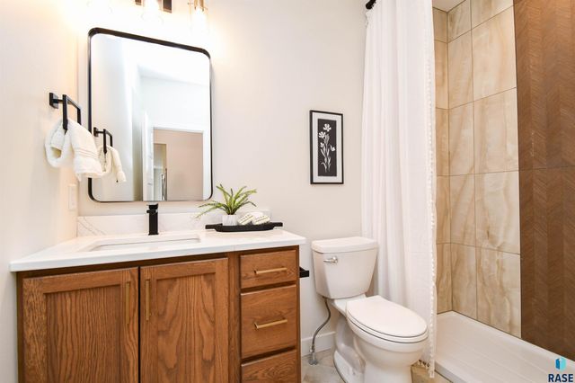 1504 W Bennett Dr Drive, Brandon, SD 57005